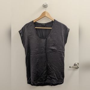 CLUB MONACO 100% silk dark grey tee with pocket, sz XS